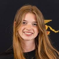 Lily Manning's Instagram, Twitter & Facebook