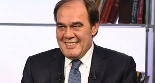 Beşiktaş'ta yıldırım demirören döneminde mustafa denizli ile görevi devam eden carlos carvalhal dışındaki teknik adamlar görev süreleri bitmeden görevlerinden ayrılmak zorunda kaldı. Yildirim Demiroren Besiktas Tan 100 Milyon Tl Alacagim Var Sputnik Turkiye