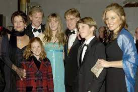 In santa monica, kalifornien wurde 1936 robert redford geboren. Robert Redford And His Family