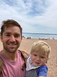 Hello everyone. Does anyone mentor in exchange for work. I would rather  start out watching, learning, and helping for free to gain knowledge and  experience. Thanks in advance. I'm in NY and