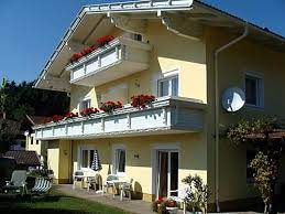 Unser haus rosenheim ist ein sehr gepflegtes haus mit familiärer atmosphäre. Ferienwohnungen Risser Seeboden