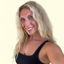 Family over everything💛 I did a first look with my dad followed by my  brothers since I'm the baby of 3. I've looked up to them my entire life and  they've been