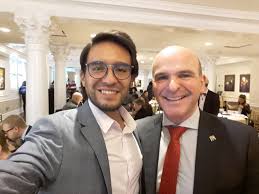 Danilo Manzano, Director...