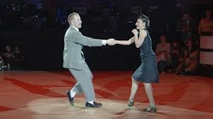 Sassuolo & italy national team manu.locatelli98@gmail.com. Die Menge Hort Nicht Auf Zu Applaudieren Wahrend Das Paar Die Dirty Dancing Routine Zeigt