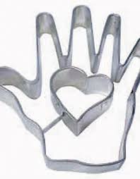 Shop for more cookie cutters available online at walmart.ca. R And M Heart In Hand Cookie Cutter Sweet Baking Supply