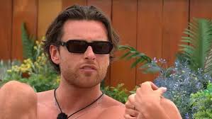 ITV Love Island's Casey says he dumped 'spiritual' Georgia H after she  spoke to his dead grandad