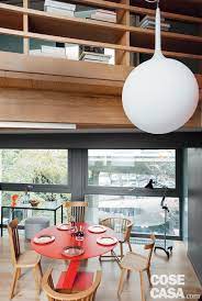 Loft Su Due Quote 32 53 Mq Nell Ex Cinema Cose Di Casa Loft Sedia Legno Tavolo Rotondo