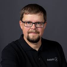 Daniel Eggers's Instagram, Twitter & Facebook