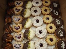 Petit Four Sec Gluten Free Almond Cookies Almond Cookies Lebanese Desserts