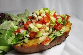 Bruschetta Mit Tomate Und Gurke Von Sithyy Chefkoch Bruschetta Mit Tomaten Bruschetta Lebensmittel Essen