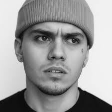 Dustin Vanderpool (@Vanderpool17)