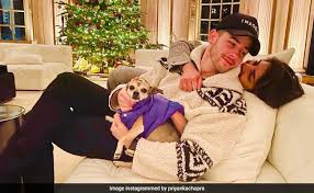 Priyanka chopra stands 5 feet 5 inches or 1.65 m (165 cm) tall, and her weight is 121 pounds or 55kgs. Inside Priyanka Chopra And Nick Jonas Perfect Date Night In London