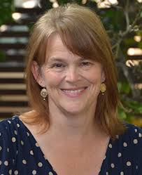 Lynnette Ball's Instagram, Twitter & Facebook