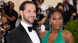 La célèbre tenniswoman a épousé le 16 novembre dernier son chéri alexis ohanian, cofondateur du site reddit. Serena Williams Gets Married In New Orleans Cnn