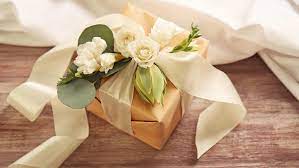 I mean, don't you love them? 5 Thoughtful Wedding Gift Ideas For Close Friends Family