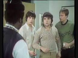 Life changes dramatically for a czech housemaid when the house driver gives her three magical hazel nuts. Vaclav Svoboda Jak Basnici Prichazeji O Iluze Youtube