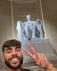 Adrian Sousa (@adriano_s7) • Threads, Say more