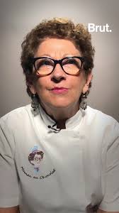 "Si je le fais pas tout de suite, je le ferai jamais.", À 59 ans, Catherine  a décidé de quitter son travail, de reprendre ses études et de vivre de sa  vraie passion : la cuisine. Depuis, sa mousse au ...