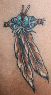 19 mysterious native american feather tattoos and meanings. 49 Indianer Tattoos Neue Fotos Und Designs