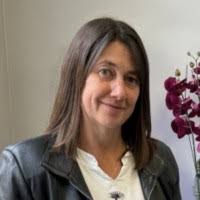 100+ "Laura Parkinson