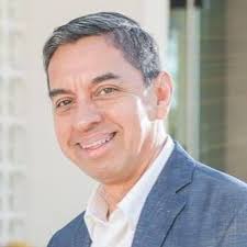 Carlos Escobar, Real Estate