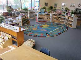 Love This Montessori Setup This Is Something That I Would Like To Do With M Preschool Classroom Decor Pre Kindergarten Classroom Kindergarten Classroom Layout