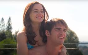 Um filme de vince marcello com joey king, jacob elordi, joel courtney, taylor zakhar perez. Netflix Libera Cena Fofa De Noah E Elle Em A Barraca Do Beijo 3 E Indecisao Da Garota Apos Receber Ligacao Febre Teen