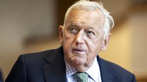 SARNEN: Diese Roboter heitern Demenzkranke auf