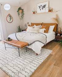 Moroccan Ornate Plush Rug Bedroom Interior Room Inspiration Bedroom Bedroom Design