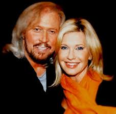 Singers singinng Kenny (Barry can sing it, can't he?🤣) Barry Gibb & Olivia  Newton John "Islands in the stream"