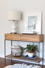 Console Table Talk In 2020 Konsolentisch Im Flur Korridor Design Konsolen Tisch