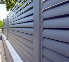 Lamellen Zaune Zaune Mit Querprofil Zaune Und Tore Aluzaune Kollarits Alu Zaun Zaune Und Tore Modernes Zaun Design