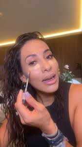 Isabel Sotelo Directora Nacional Visualizando que algún día mi foto estará  en el corporativo de Dallas 🇺🇸. Tú que sueñas ? Foto by @erickrugerio  #visionboard #collagedemetas #metas2025 #visualizandometas  #propositosdeañonuevo