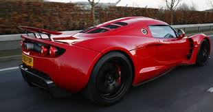 10 Of The Fastest Super Cars In The World Super Cars Car In The World Hennessey Venom Gt