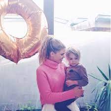 Annabelle natalie belle gibson (born october 1991) is an australian app developer, blogger, and alternative health advocate whose marketing platform was founded on her fraudulent claims of having donated significant income to charities. Wellness A Conversation With Belle Gibson Creator Of The Whole Pantry App Visual Therapy
