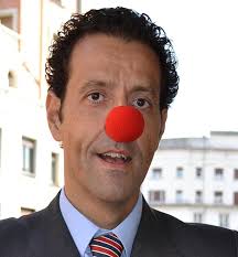 The stubborn bee: Magic lies outside your comfort zone. Are you a fly or a  bee? : Gomez Perez, Jesus Manuel: Amazon.es: Libros