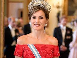 Reina Letizia celebra su cumpleaños con los ojos puestos en Leonor -  Revista Velvet