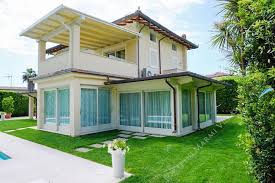 Sul portale cambiocasa.it sono stati trovati 852 annunci immobiliari di case, appartamenti e immobili in vendita nel comune di forte dei marmi. Forte Dei Marmi Villas Agenzia Immobiliare A Forte Dei Marmi