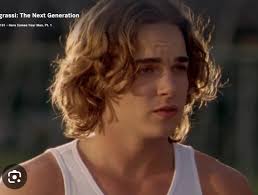 Oooooooooooo Sean .. baby. Ion how Emma did not marry him…. But WITH  SPINNER😤