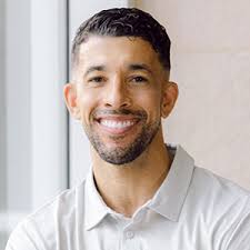 Todd Tomlinson's Instagram, Twitter & Facebook