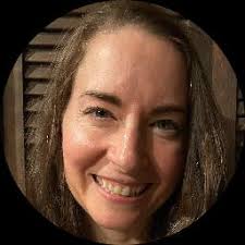 Anne Happel's Instagram, Twitter & Facebook