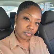 Shayla Pratt (@_shaylapratt)