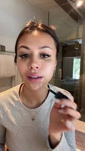 Desiree Schultz's Instagram, Twitter & Facebook