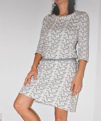 Dieses kurze kleid setzt die figur spielerisch in szene. Schnittmuster Shirt Kleid Amalia Von Drei Ems