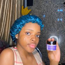 𝐋𝐚𝐯𝐞𝐧𝐝𝐞𝐫 𝐫𝗼𝐬𝐞 𝐟𝐚𝐜𝐞 𝗺𝗼𝐢𝐬𝐭𝐮𝐫𝐢𝐳𝐞𝐫 Price :6,000#  •Anti-inflammatory •soothes skin irritation •controls acne •non-comedogenic  •fragrance free (to avoid fragrance irritation) Recommendation ; •suitable  for all skin color and acne ...