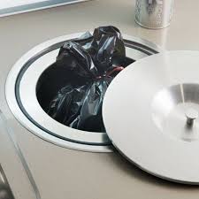 Astuces Gain De Place Petite Cuisine Marie Claire Petite Cuisine Poubelle Cuisine Encastrable Cuisine