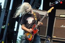 j mascis j mascis guitar girl dinosaur jr