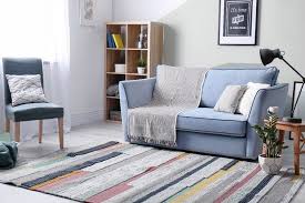Pilihan kursi sofa minimalis yang tepat dapat membuat ruang tamu terlihat lebih serasi dan nyaman. 5 Model Sofa Minimalis Bikin Ruang Tamu Tampak Manis Parenting Dream Co Id
