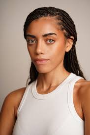 Kiara Barnes's Instagram, Twitter & Facebook