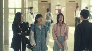 Onu 'gangnam güzeli' olarak aşağılayıcı bir şekilde çağırır. Look To These K Drama Leading Ladies For Style Inspiration Go Globe